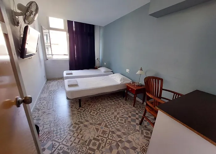 Sants Bcn * برشلونة